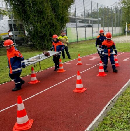 Am 6. Mai, fand bei der Berufsfeuerwehr Cottbus die alljährliche Abnahme der Kinder- und Jugendflamme statt. Jetzt laufen die Vorbereitungen für die Stadtjugendmeisterschaften am 8. Juli. 