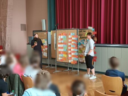 Am 28. Juni fand in Forst die 4. Kinder- und Jugendversammlung statt. In diesem Rahmen wurde auch der  Kinder- und Jugendbeirat gewählt. 