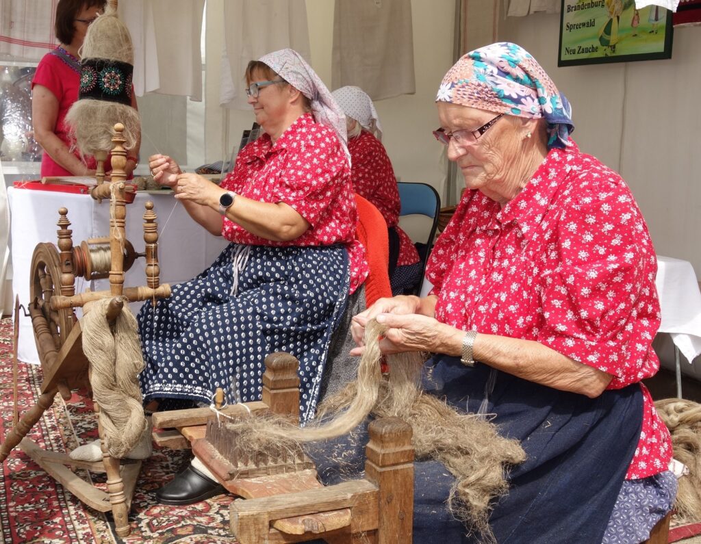 Handwerker- und Bauernmarkt in Burg