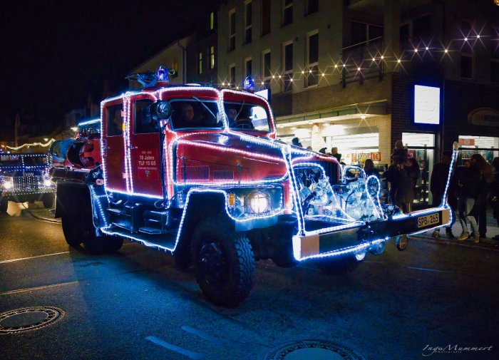 2711 Weihnachts Feuerwehr3