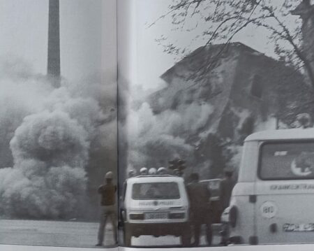 Tuchfabrik Herfarth wird 1989 gesprengt