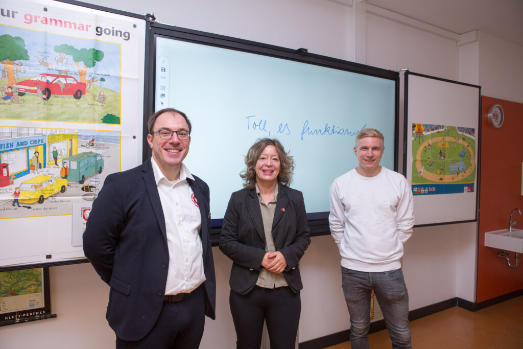 Lausitzer Sportschule erhält elektronische Tafeln