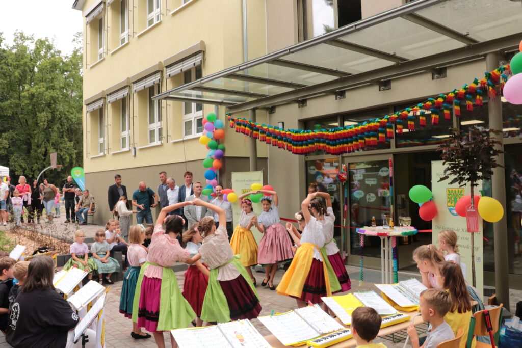 Neuer Anbau an Krieschower Grundschule feierlich eingeweiht