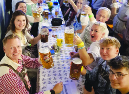 Oktoberfest-Premiere lässt Groß Jamno beben