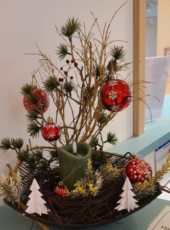 Workshop: „Bossiertechnik auf Weihnachtskugeln“