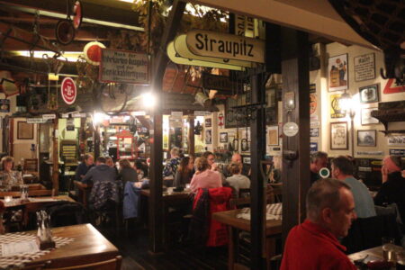 Schankschluss im Spreewaldbahnhof: letztmals gut besucht