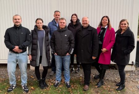 Neuer Jugendclub durch Bürgermeisterin Doreen Mohaupt in Kahren übergeben