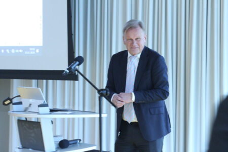 Vom Quacksalber zum Wissenschaftler und zur KI: Arzt, Musiker, Dirigent - Prof. Dr. Stefan N. Willich, Gründer des „World Doctors Orchestra“