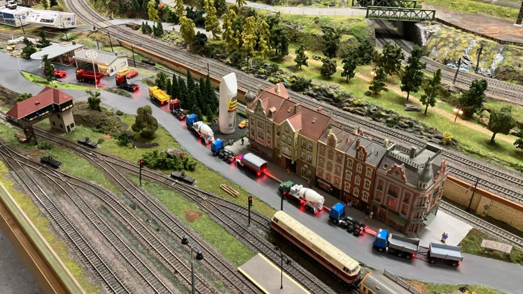 Modellbahn-Club Guben bereichert Weihnachtsmarkt