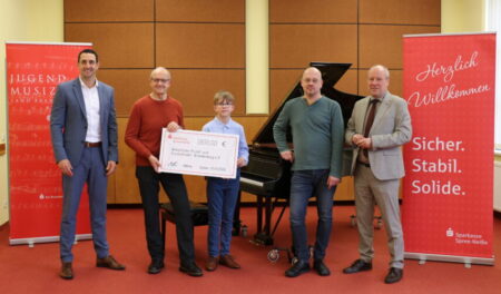 Junge Musiker verzaubern Publikum in Guben: Unterstützt wird der Wettbewerb durch die Sparkasse Spree-Neiße