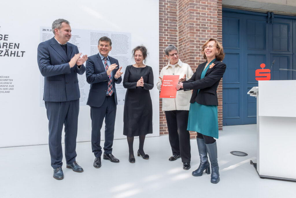 Sparkassenstiftung und Sparkasse Spree-Neiße machen ostdeutsche Kunst dauerhaft sichtbar