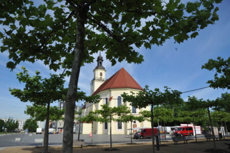 Nur die Forster Kirche ist wieder aufgebaut worden. Foto: CGA