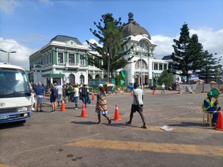 Der Stolz der Hauptstadt Maputo: prächtiger Jugendstilbahnhof