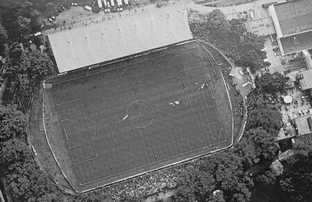 Luftaufnahme vor dem Spiel gegen FC Bayern am 24. Juli 1996