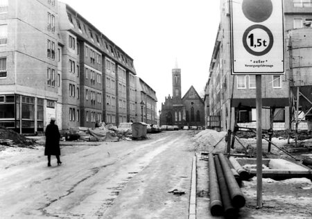 Die neuen Klosterstraße nördlich der alten im Jahre 1987