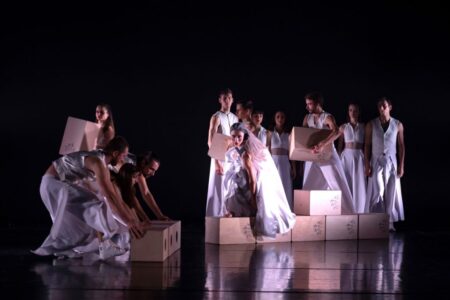 „Smy! - Bin ich?“ Das Ballett des Sorbischen National-Ensembles tritt an diesem Samstag, 14.3., um 19 Uhr im Piccolo Theater Cottbus auf.