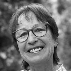 Marion Suckow