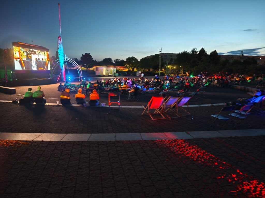 Kino-Nächte auf dem Ernst-Mucke-Platz in Schmellwitz