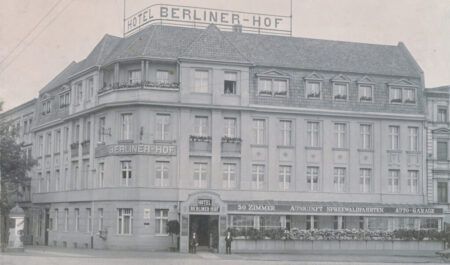Das gleiche Hotel neun Jahre später; so könnten viel Cottbuser zumindest den Baukörper noch in Erinnerung haben