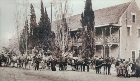 Tradition wird hoch gehalten: das „Queen’s Hotel“ in Oudfshoorn zu Kolonialziten: Es beherbergt noch heute seine Gäste.