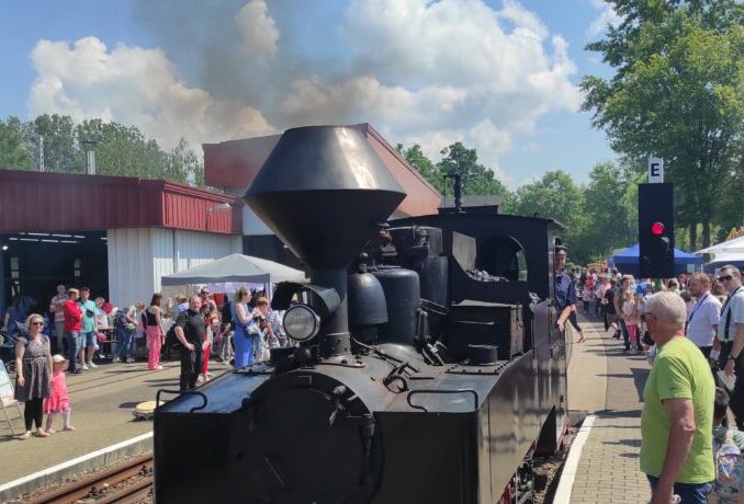 Parkeisenbahn lädt ein zum Kinder- und Familienfest ein