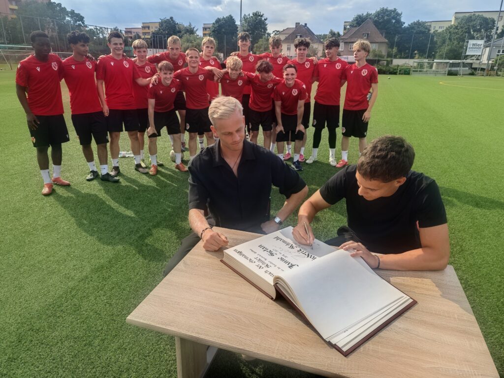 Profis zu Gast in der der Lausitzer Sportschule Cottbus