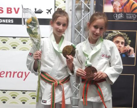 Sprembergs erfolgreiche Judozwillinge Amelia und Amy Krupper vom KSC ASAHI<br />Foto: Verein