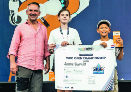 Cottbuser Schüler im Europafinale der World Robot Olympiad