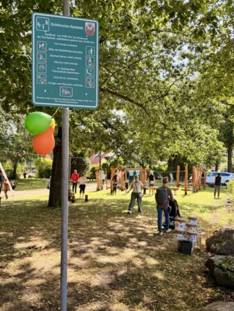 Neu gestaltet und erweiterter Spielplatz in Merzdof