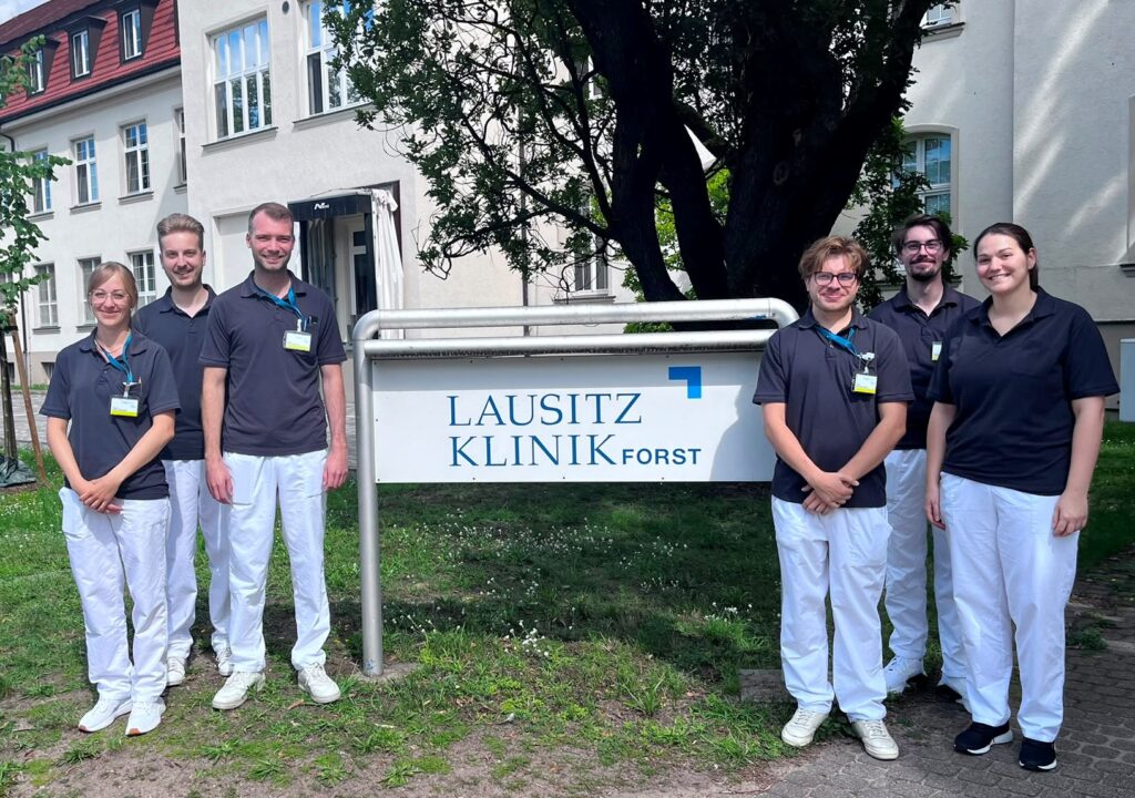 Medizinstudenten in der Lausitz Klinik Forst