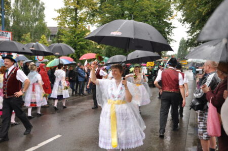 Heimat- und Trachtenfest in Burg