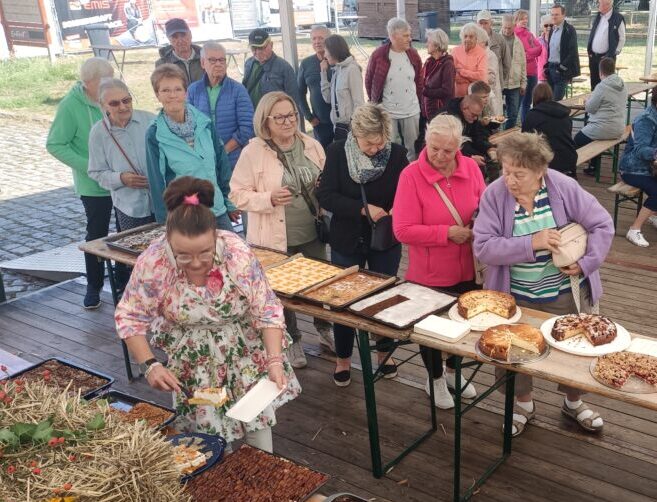 Ströbitzer Erntefest mit Gottesdienst, Tanz und Tradition