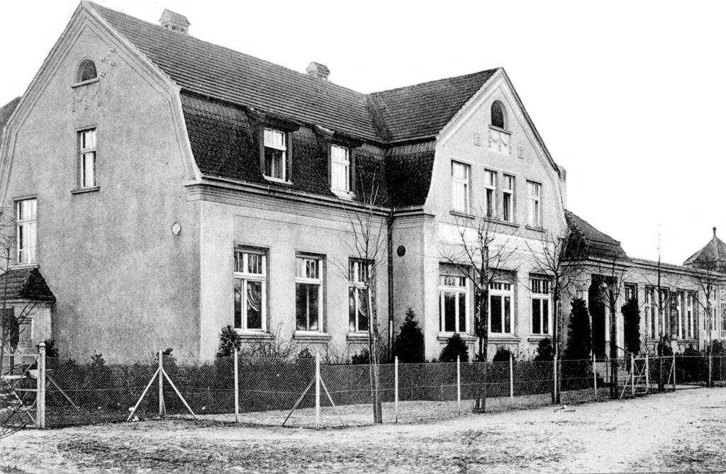 Mit der Parkbahn zum Plinse-Essen
